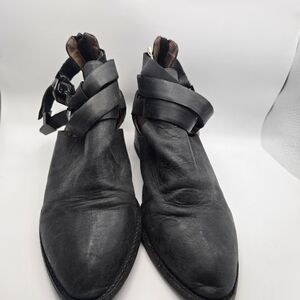 Jeffrey Campbell Black Ankle Booties Sleek Leather Finish Size 9